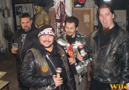 2008 szilveszter-a kis csapat:)
